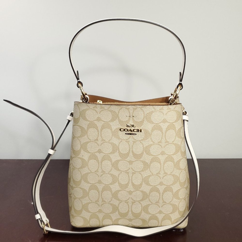 Coach Town Bucket Bag Gem